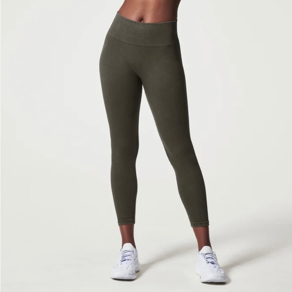 Spanx Soft Stretch Seamless Leggings - Picture 2 of 3